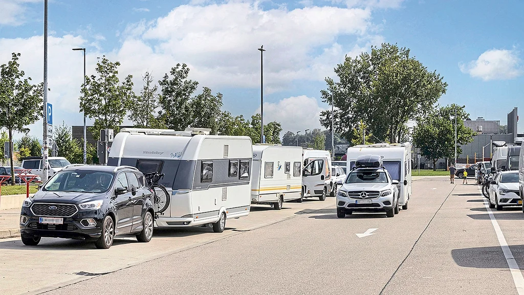 Matkailuautojen palvelut Saksan levähdyspaikoilla