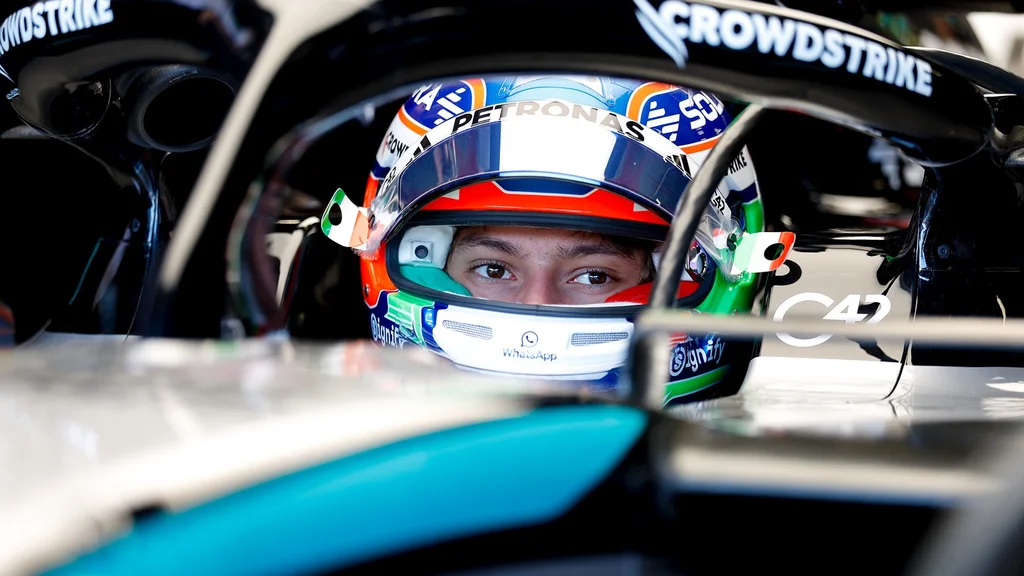 Kimi Antonelli imponerar i Imola