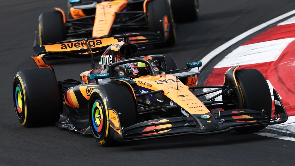McLaren dominerer Formel 1 i Kina