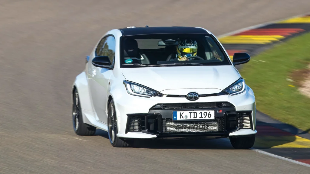 Toyota GR Yaris Automatik - Uudistettu Hot Hatch