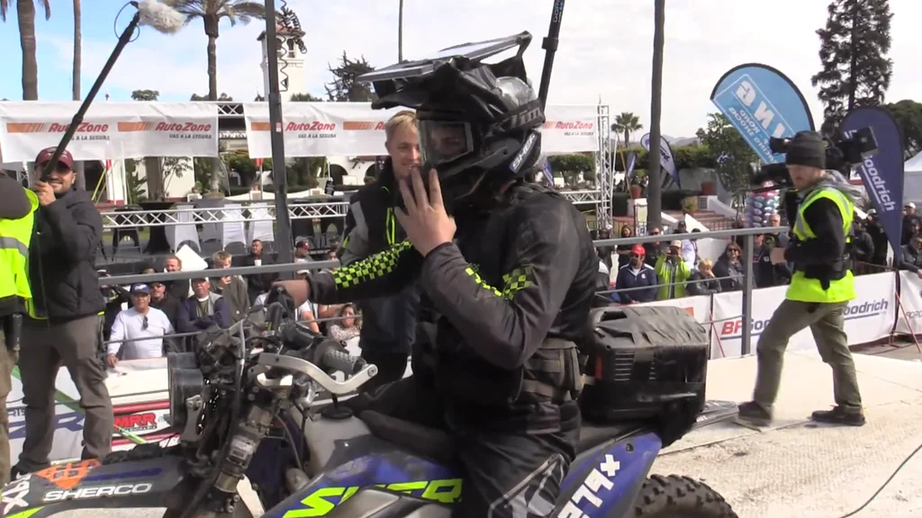 Ben Hundter na Baja 1000 z Starlink