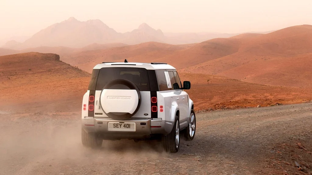 Land Rover Připravuje Defender pro Dakar 2026