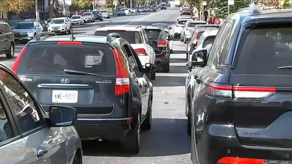 Pokuty pre rodičov za parkovanie pred školou