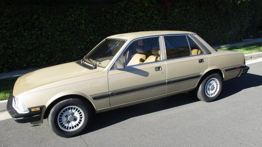 Francouzský Peugeot 505 z roku 1982 za 62 500 Kč