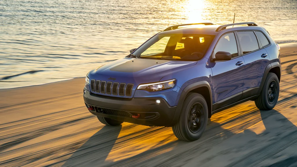 Jeep Cherokee wraca w 2025 roku jako hybryda
