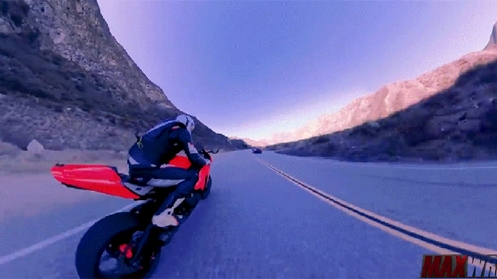 Dánský motocyklista obviněn z 86 přestupků