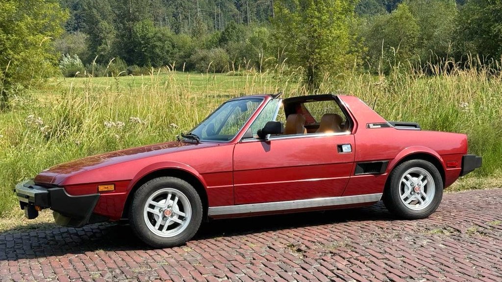 1980 Fiat X1/9 za 12 000 dolarů: Je to dobrá koupě?