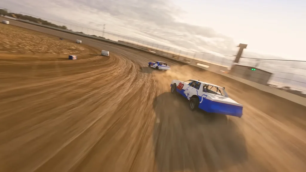 F1 kontra dirt track: Tsunoda i Lawson na torze