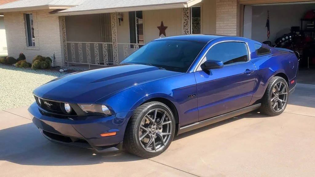 Je tento Ford Mustang GT z roku 2012 výhodný?
