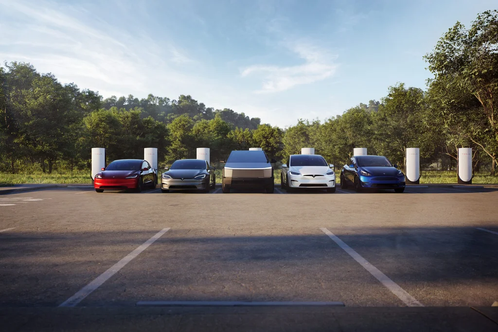 Tesla láká na skvělé nabídky na EV před koncem roku