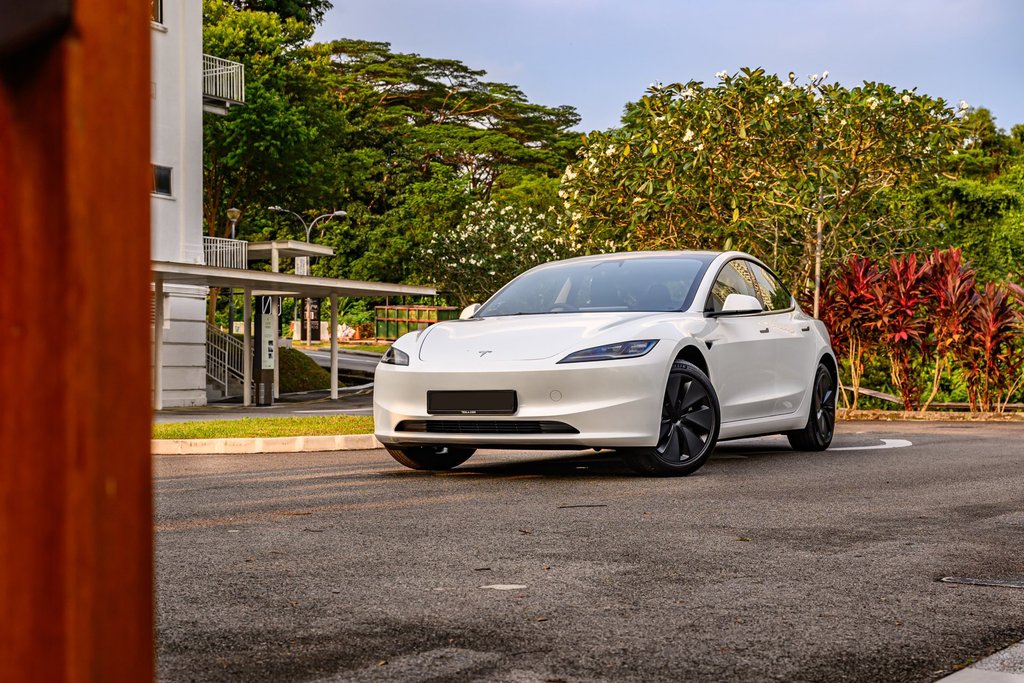 Tesla Model 3: Najpredávanejší sedan v Singapure