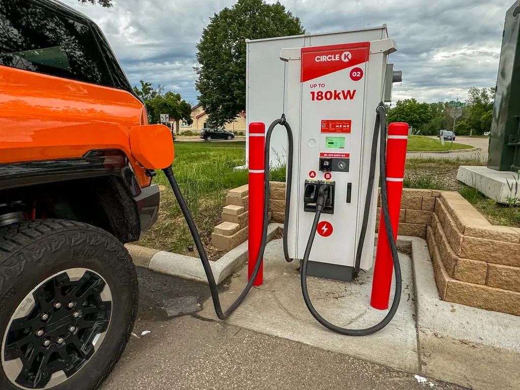 GM’nin Elektrikli Araçları İçin Hızlı Şarj Çözümü