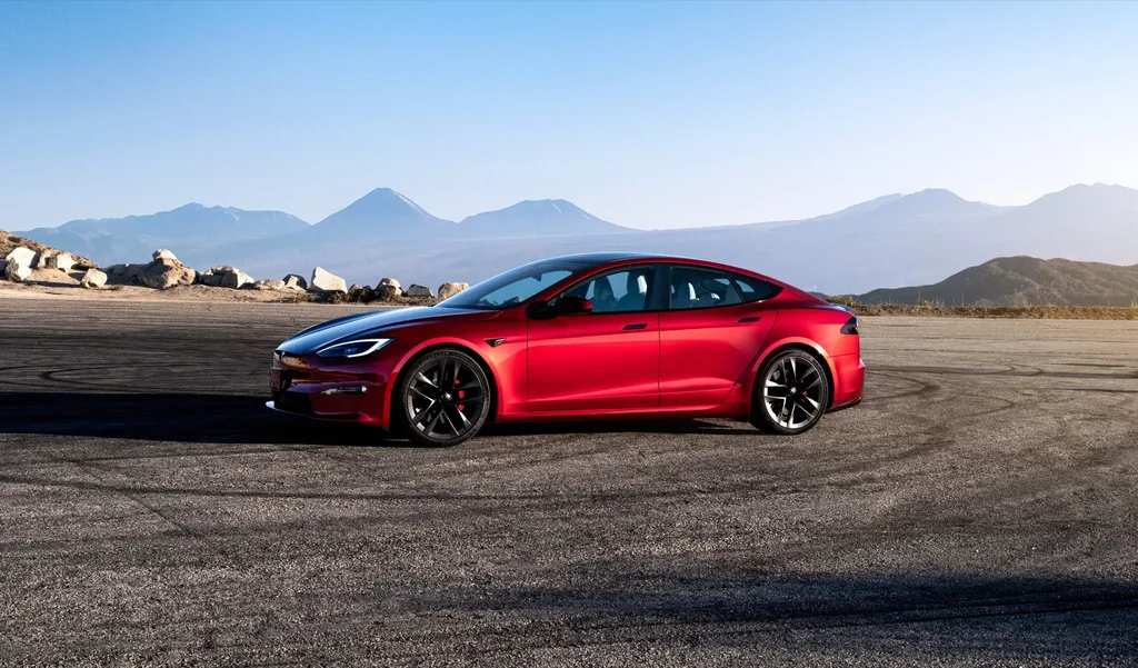 Tesla Model S ve X Hava Yastığı Sorunu