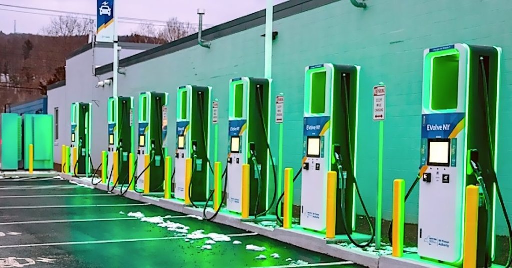 Hochul, New York'ta 28.5 Milyon Dolar Fon Sağladı