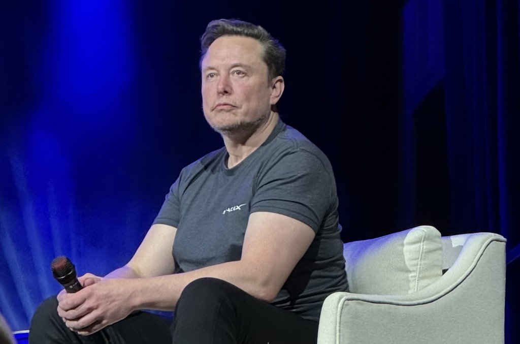 Trump, Musk'ı Beyaz Saray'a Atadı