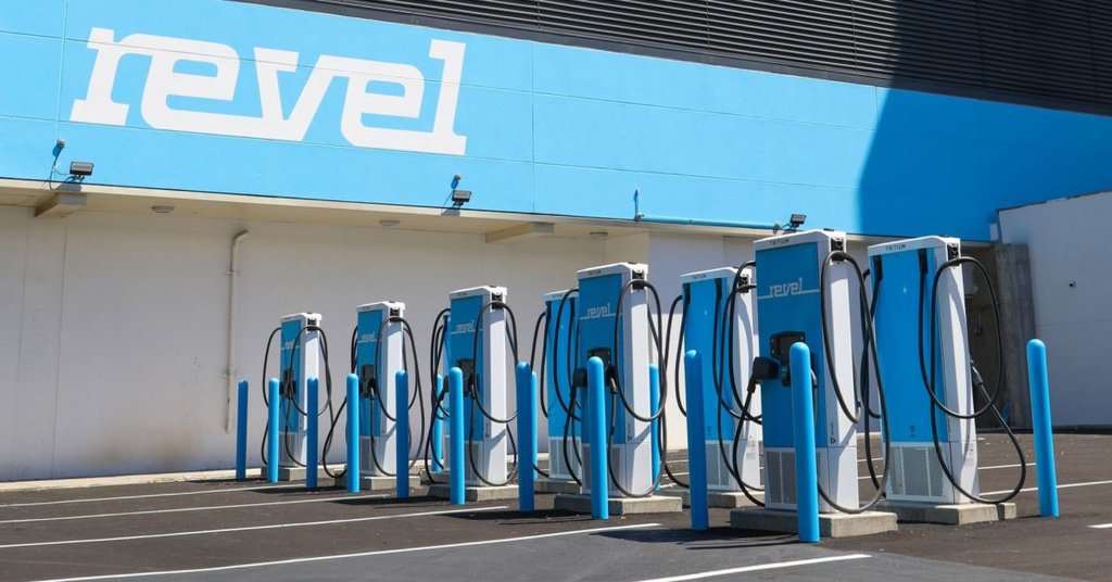 Revel, DC Hızlı Şarj İstasyonlarına Yenilik Getirdi