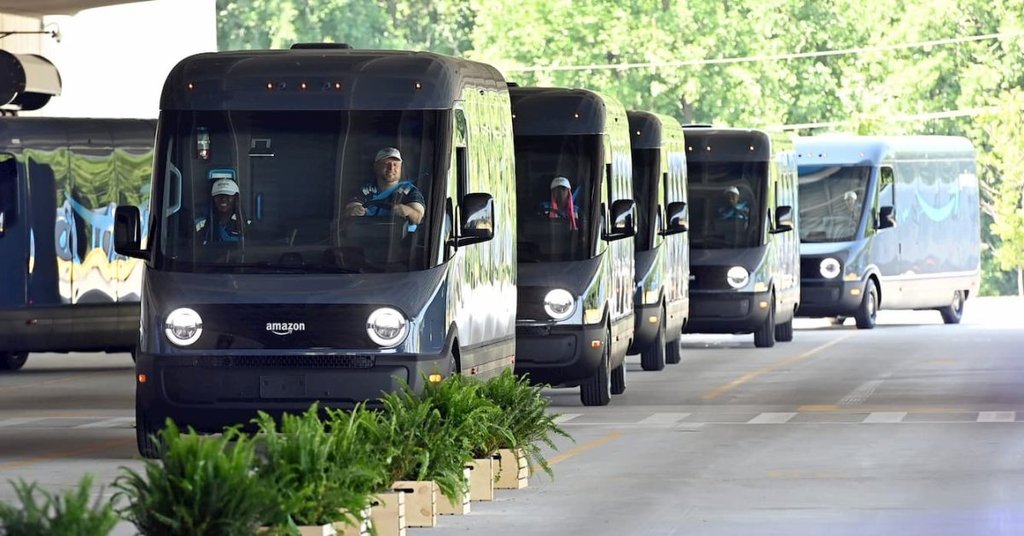 Amazon'un 20,000 Elektrikli Araç ve Otonom Forklift Başarısı