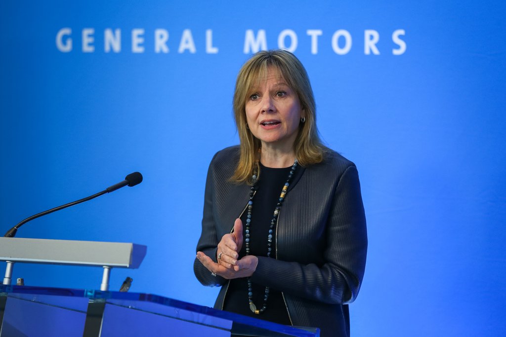 GM CEO'su: Elektrikli Araçlar Siyasi Araç Haline Geldi