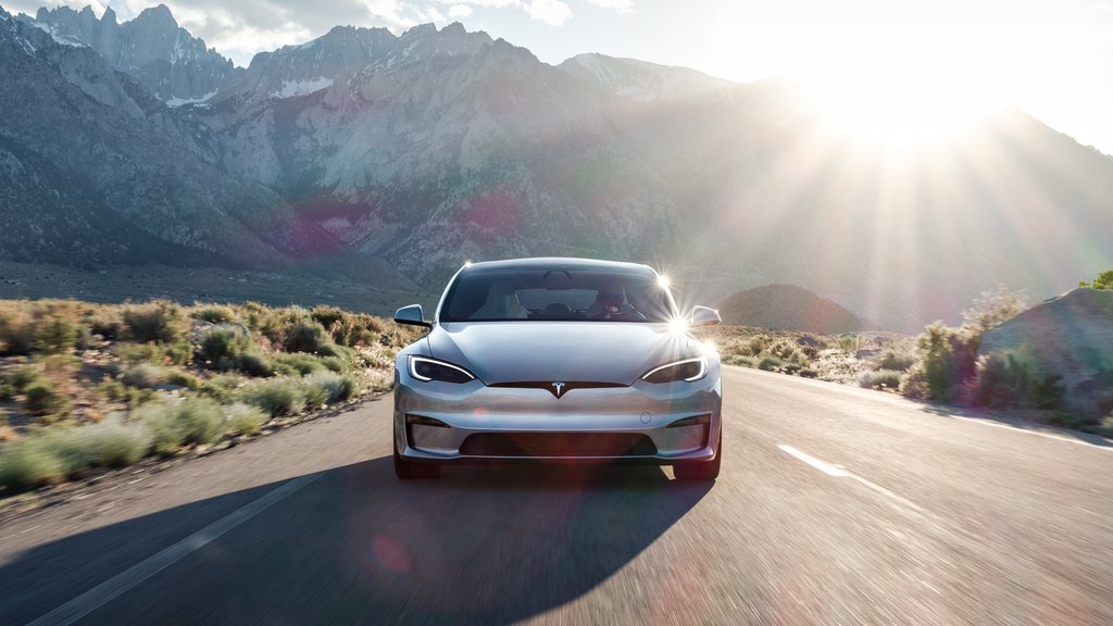 Tesla'dan Model S için Özel Şarj Promosyonu