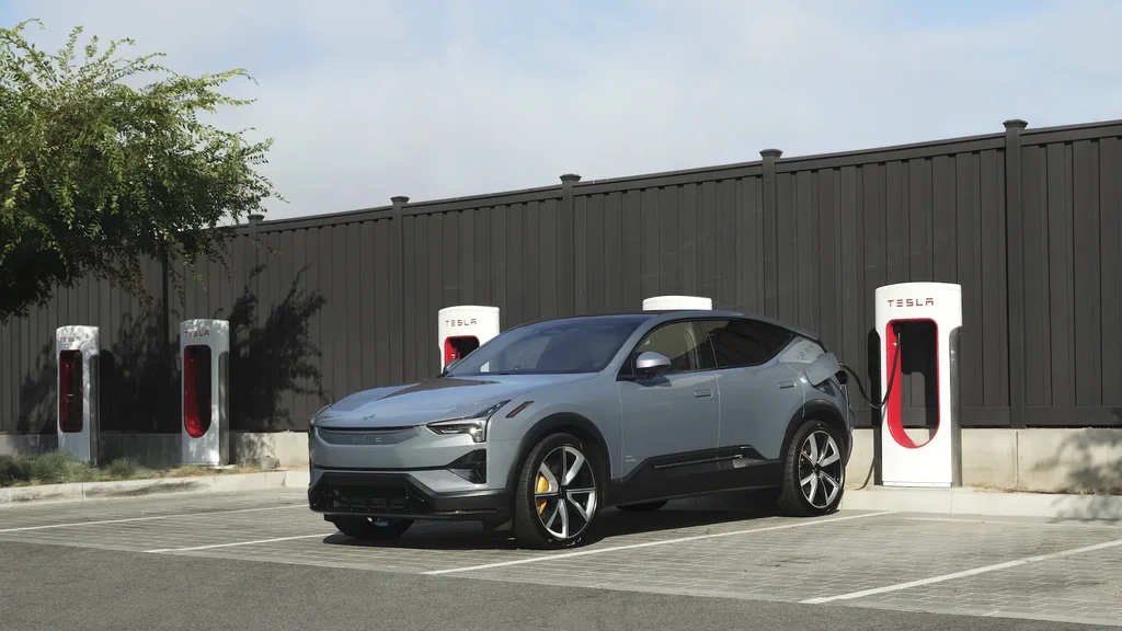 Polestar ve Volvo Tesla Süperşarj Erişimi Sağladı
