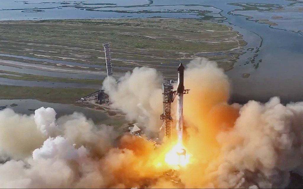 SpaceX Fırlatmaları Devam Ediyor