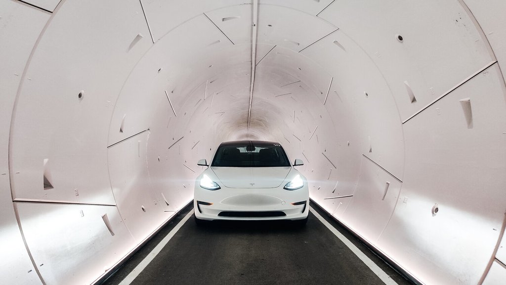 Tesla Giga Texas Tüneli Boyanıyor
