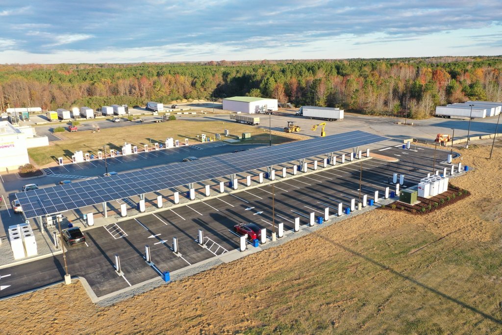 Tesla Süperşarj Ağı'nda Günlük Rekor Tüketim