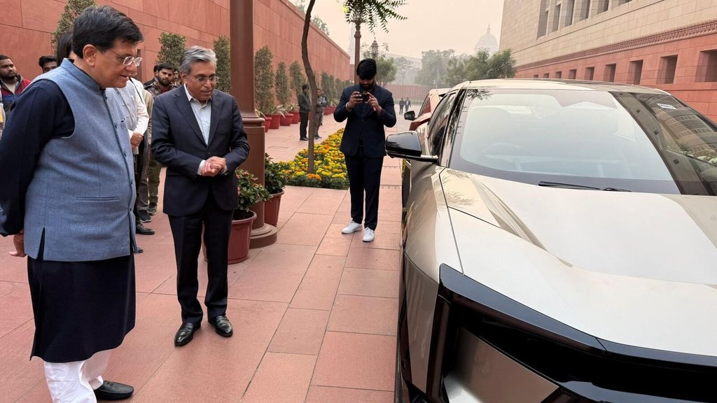 Piyush Goyal eloxia os novos EVs de Mahindra