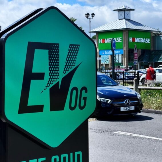EV-OG ulanyşdan aýrylan ilkinji ultra-tez şarj ediji