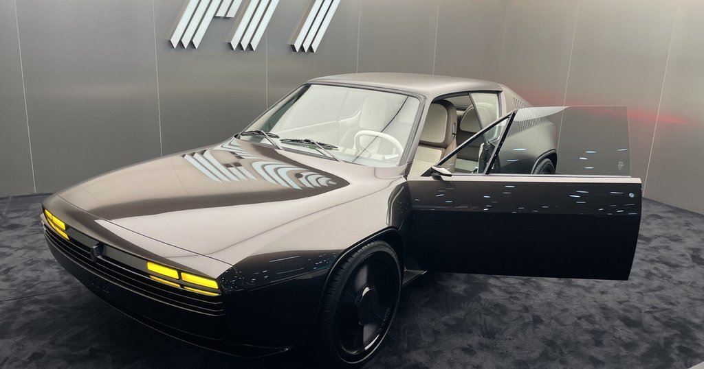 Renault R17: täze we dowamly bir müzelik