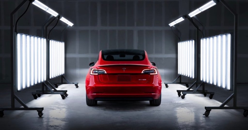 Tesla Tassyklanan Öýdelmeleriň Sanawy