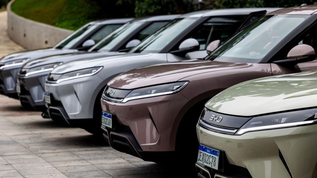 BYD көлік сатылымдары 400,000-нан асты