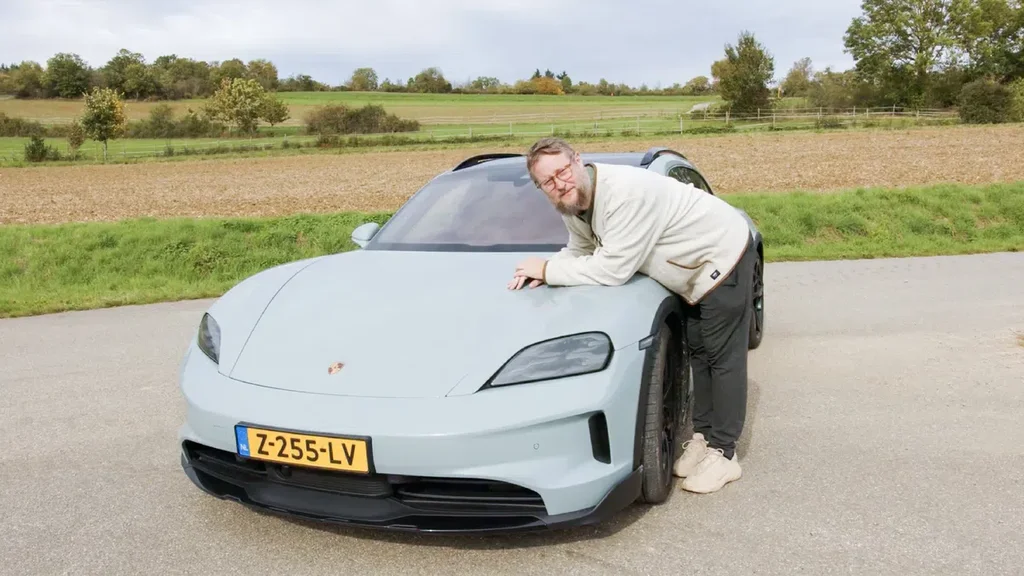 Porsche Taycan 2024 vs. 911: Tko je bolji?