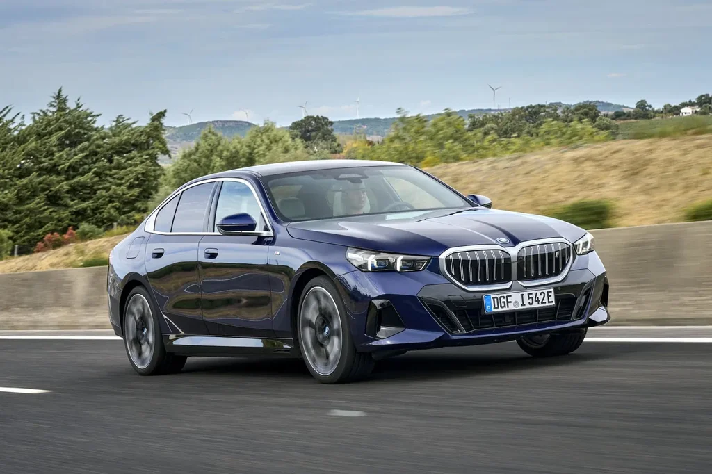 BMW i5 vs VW ID.7: Elbilduell