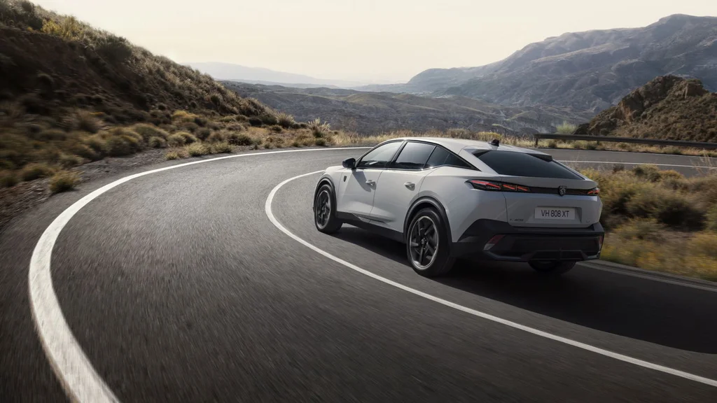 Peugeot kräver mer stöd för elbilar