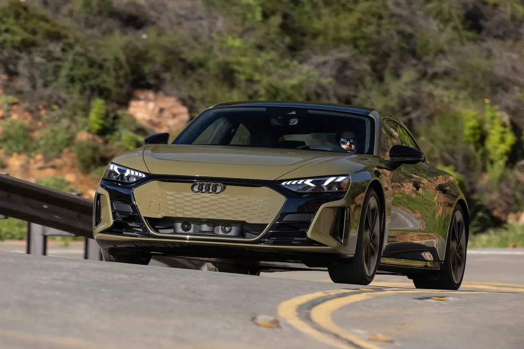 Audi proširuje povlačenje E-Tron GT vozila