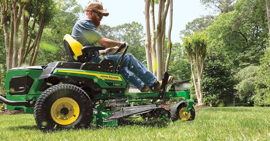 John Deere Z370R Electric: Novi električni traktor