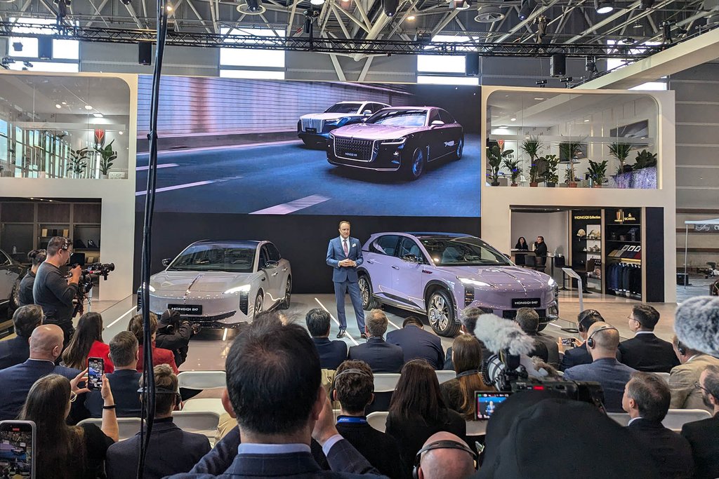 Hongqi s novim elektroautomobilima u Europi