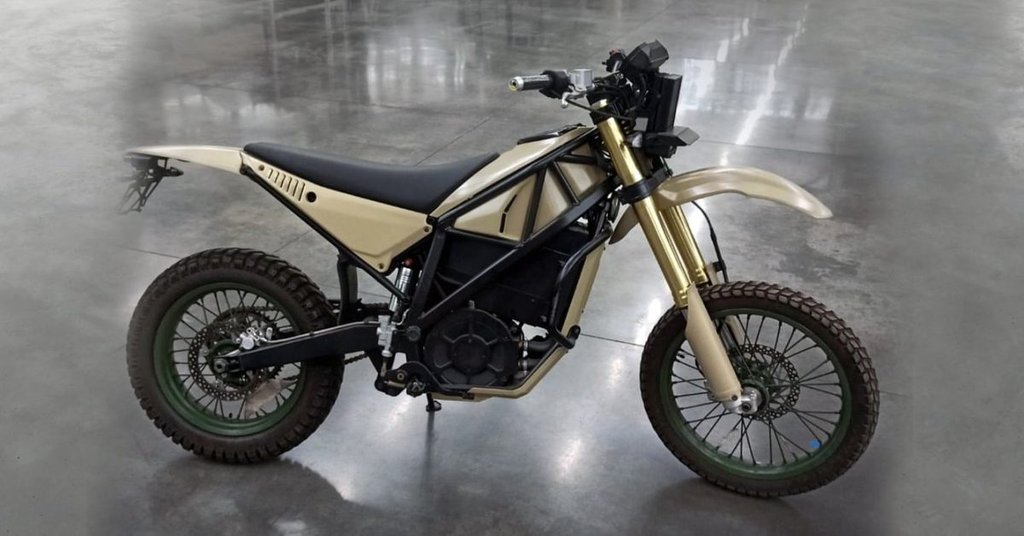 Ruski vojnici testiraju električne motocikle