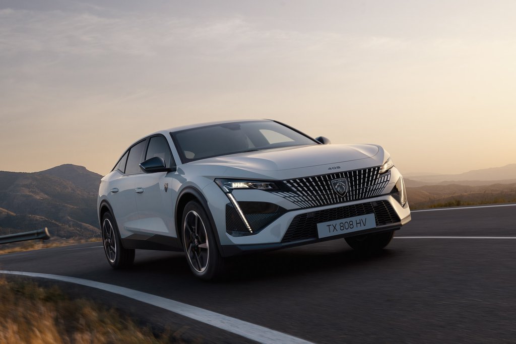 Peugeot E-408 sada dostupna od 46.600 evra