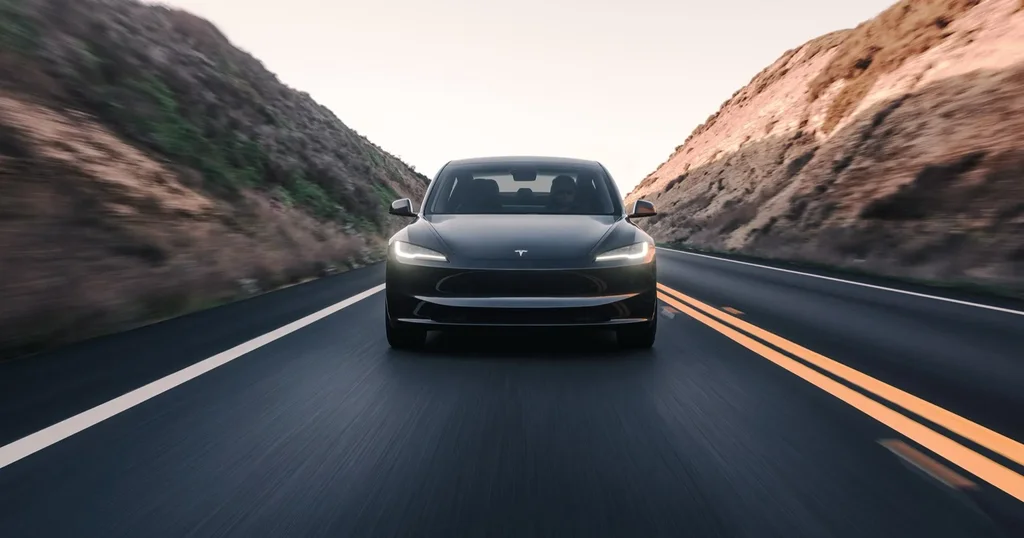 Istraga Tesla Full Self-Driving sustava