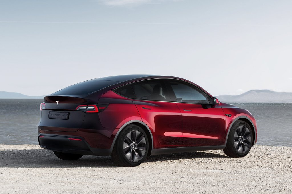 Tesla Model Y s 7 sjedala sada dostupan u Europi