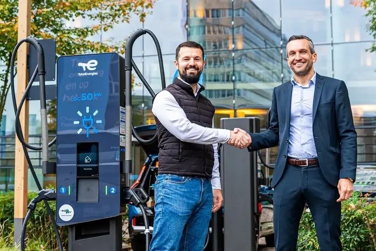 TotalEnergies: 100 novih punionica u Rotterdamu