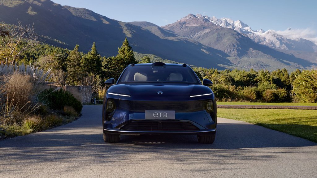 Nio ET9 we Maybach Arasyndaky Aýyplamalar