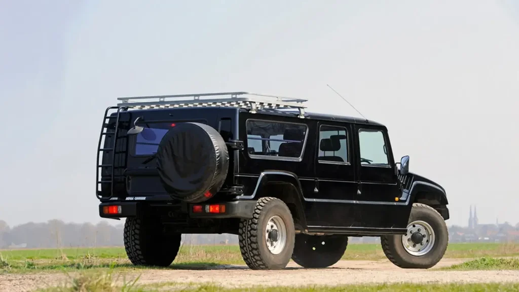 Toyota Мега Крузер: ең сирек SUV