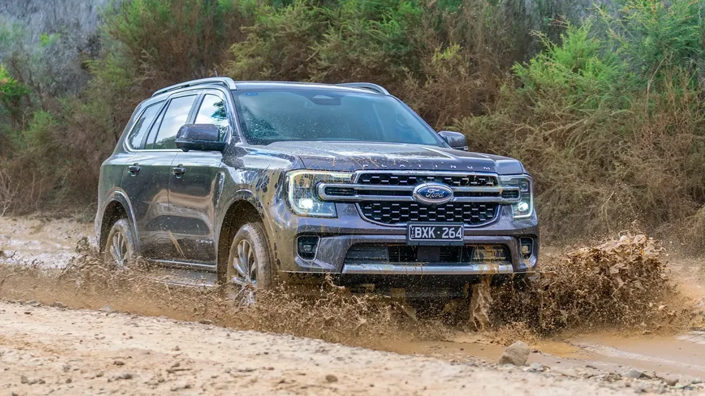 2024 Ford Everest Platinum: Nämize laýyk?
