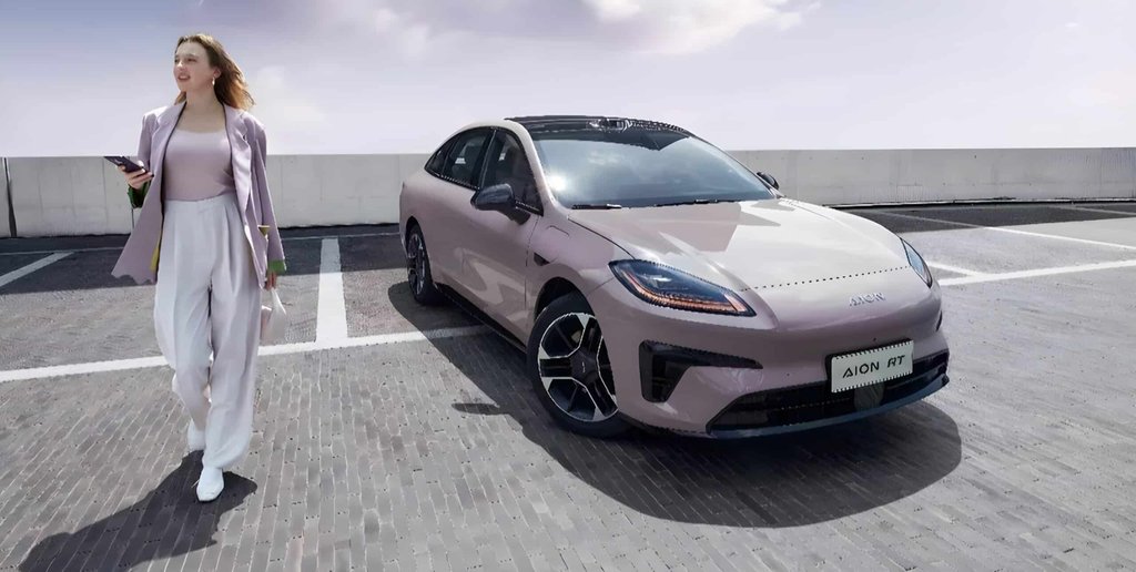GAC Aion RT: Öňünden Satylýan Elektrik Sedan