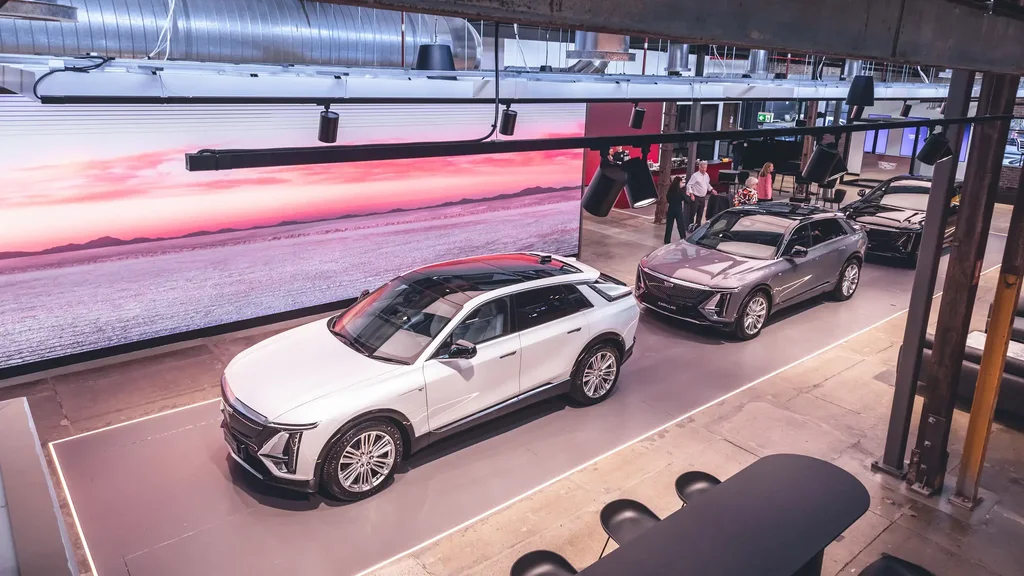 Cadillac Australiýa boýunça giňelýär