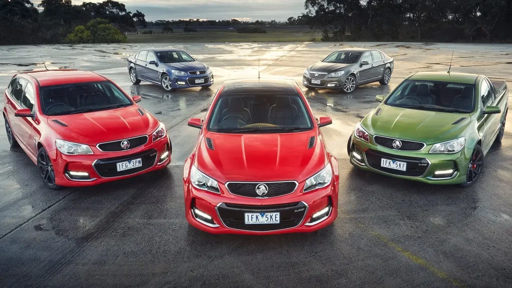 Holden Commodore we Colorado Class-Aksiýa