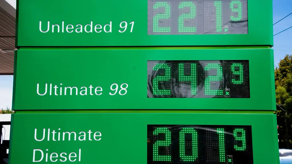 Benzinleri Birleşdirmek: 91, 95, 98 barada Bilmelisiňiz